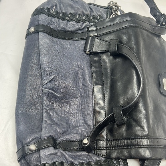 Olivia Harris Black Crossbody Bag - Picture 16 of 16